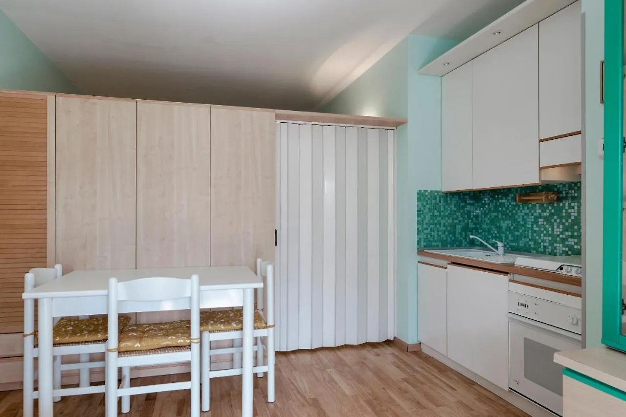 Azzurra Suite - Monolocale Con Piscina E Wifi Sirmione Italie