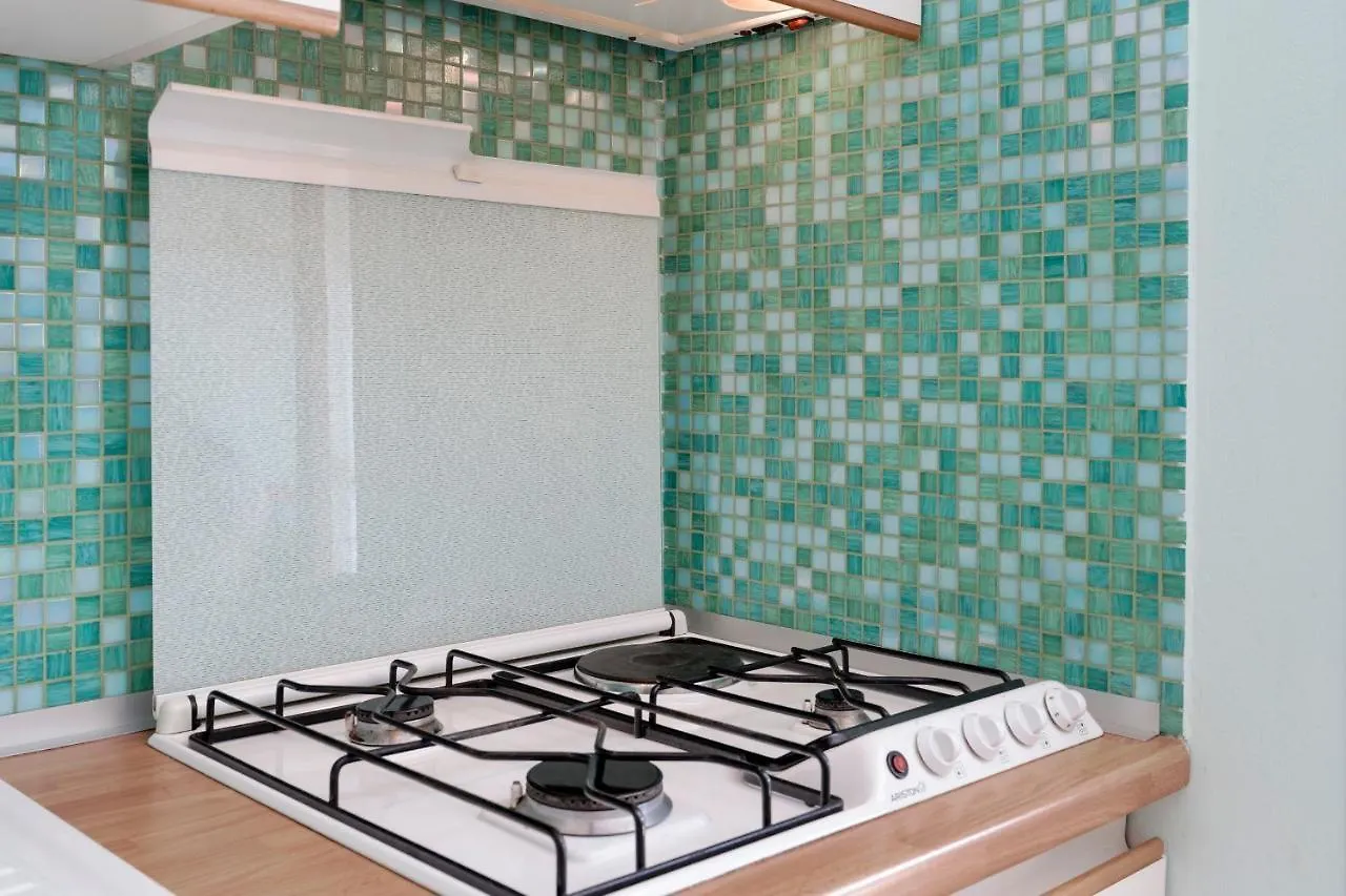 Azzurra Suite - Monolocale Con Piscina E Wifi Sirmione 0*,